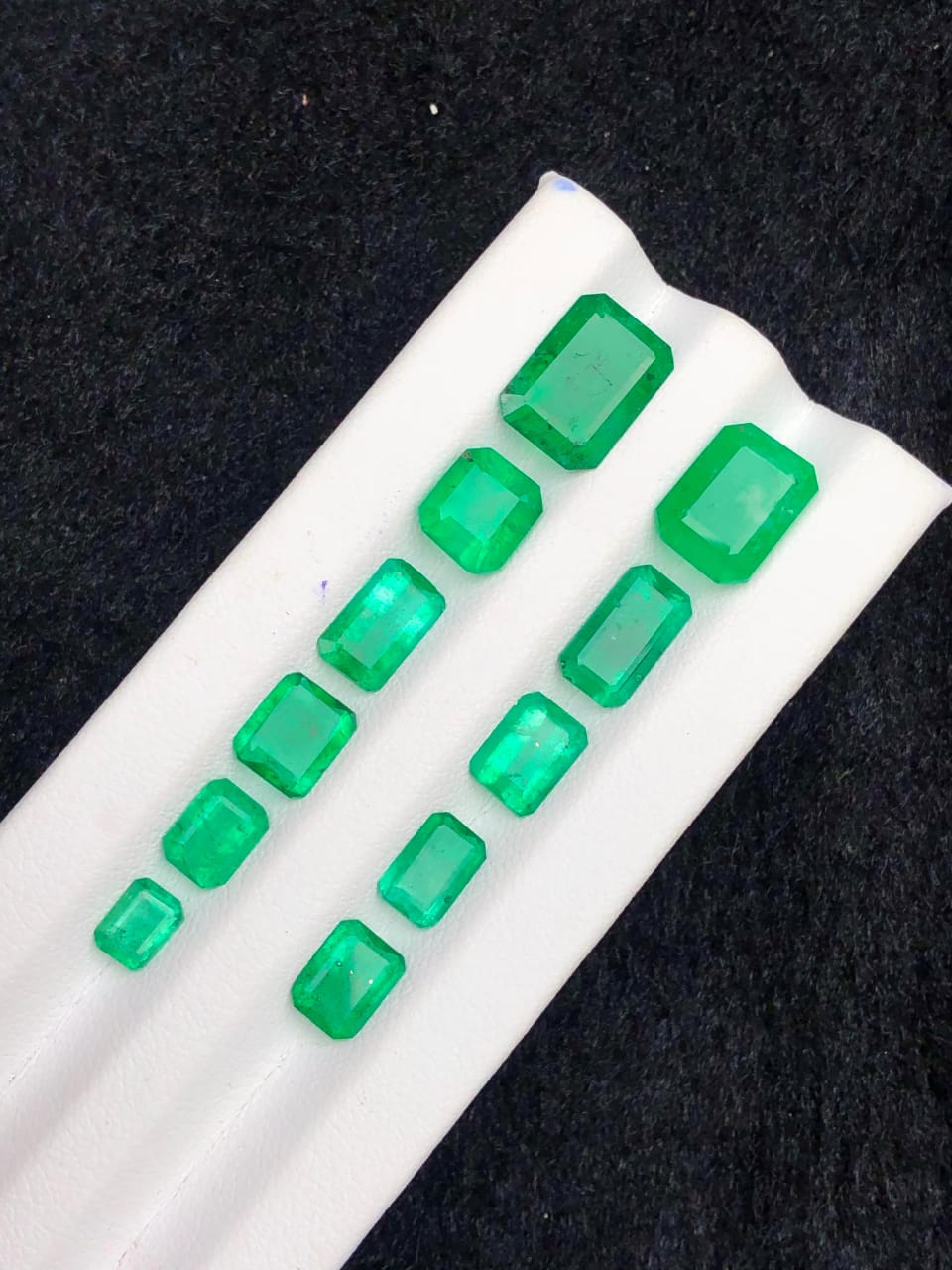Natural Emerald 15 Carats Faceted Gemstone from Swat