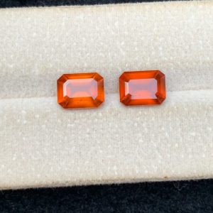 Natural Garnet Gemstone Pair 4.30 Carats Faceted Red Gemstones
