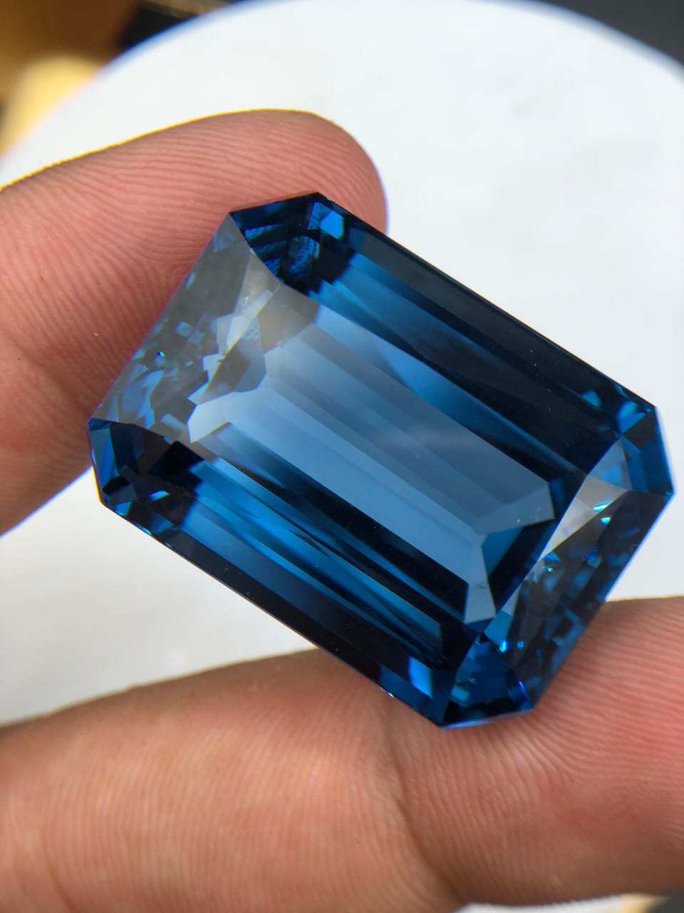 Natural London Blue Topaz 132.45 Carats Faceted Gemstone