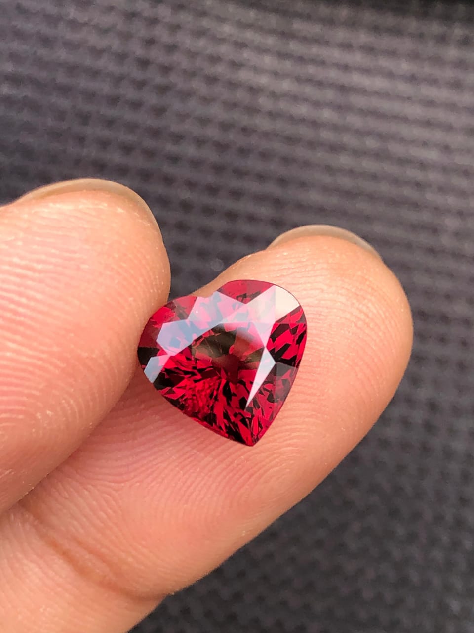 Natural Red Garnet 4.75 Carats Faceted Loose Gemstone