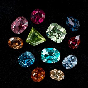 Buying loose gemstones sapphire, ruby, emerald, tanzanite, tourmaline